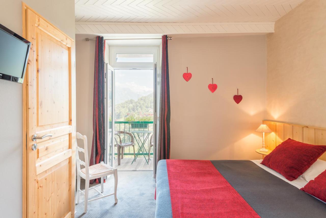Auberge Le Cabaliros アルシザン・アヴァン エクステリア 写真