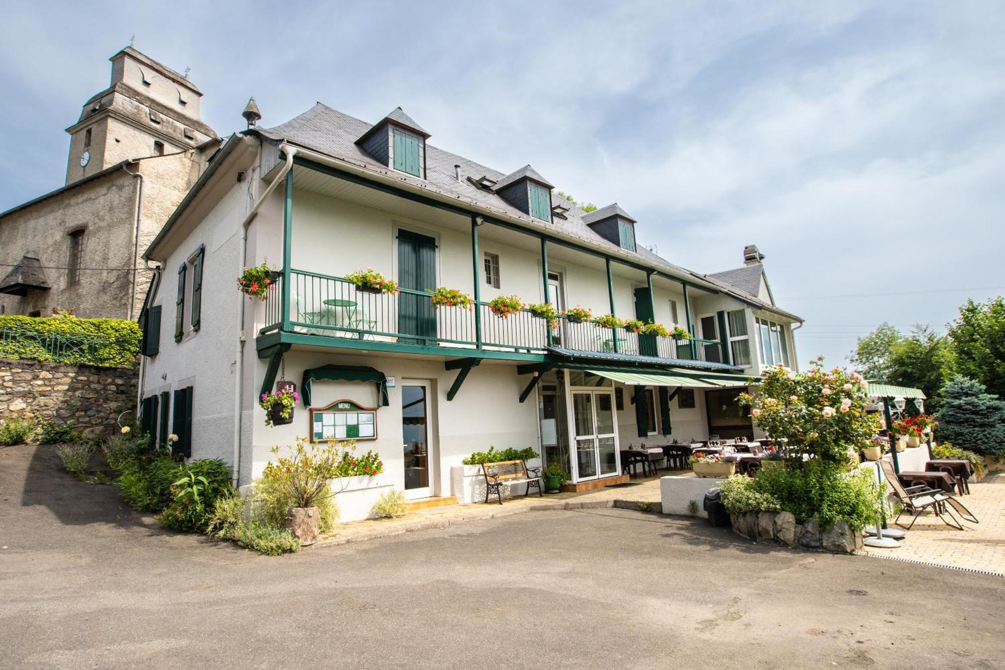 Auberge Le Cabaliros アルシザン・アヴァン エクステリア 写真